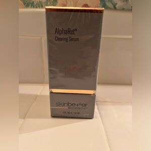 NEW never opened AlphaRet Clearing Serum